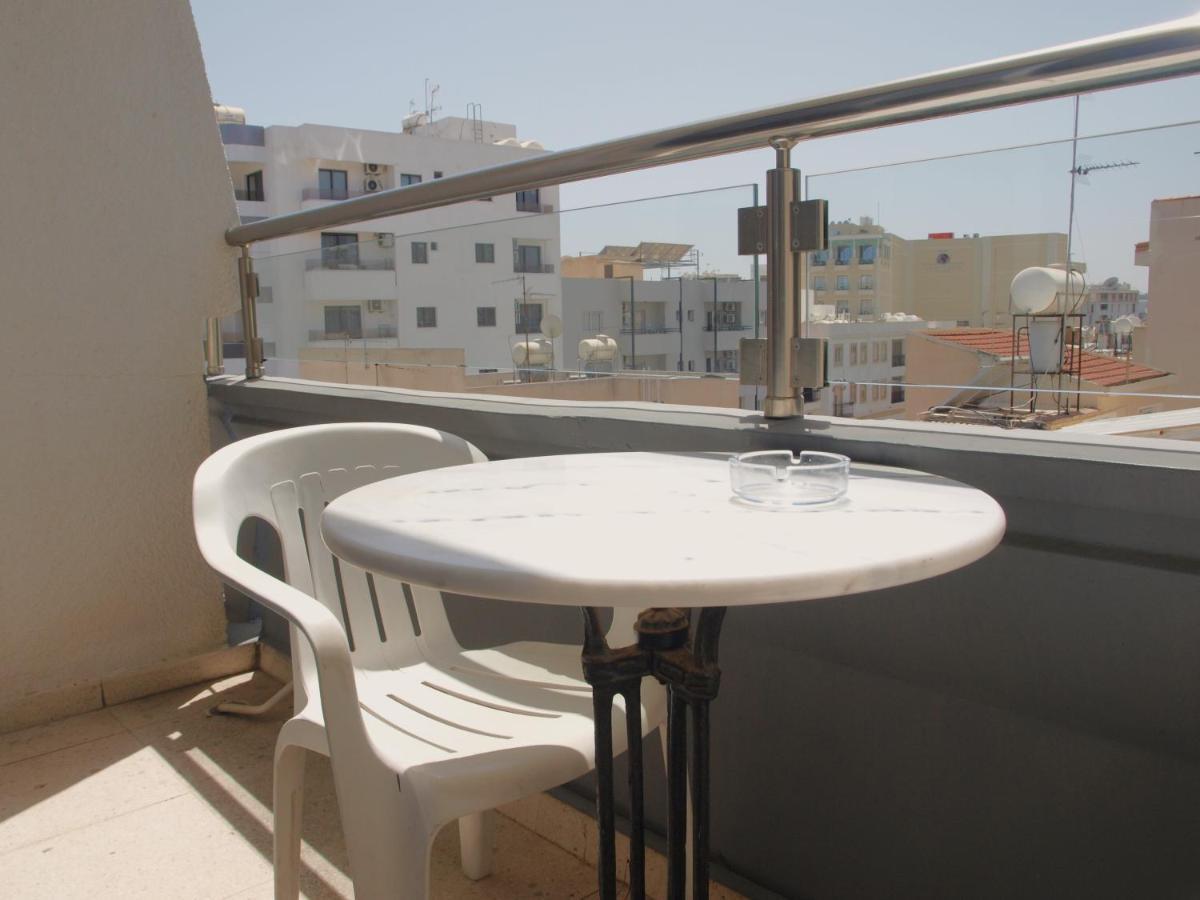 Attic City Apartments Larnaca Ngoại thất bức ảnh