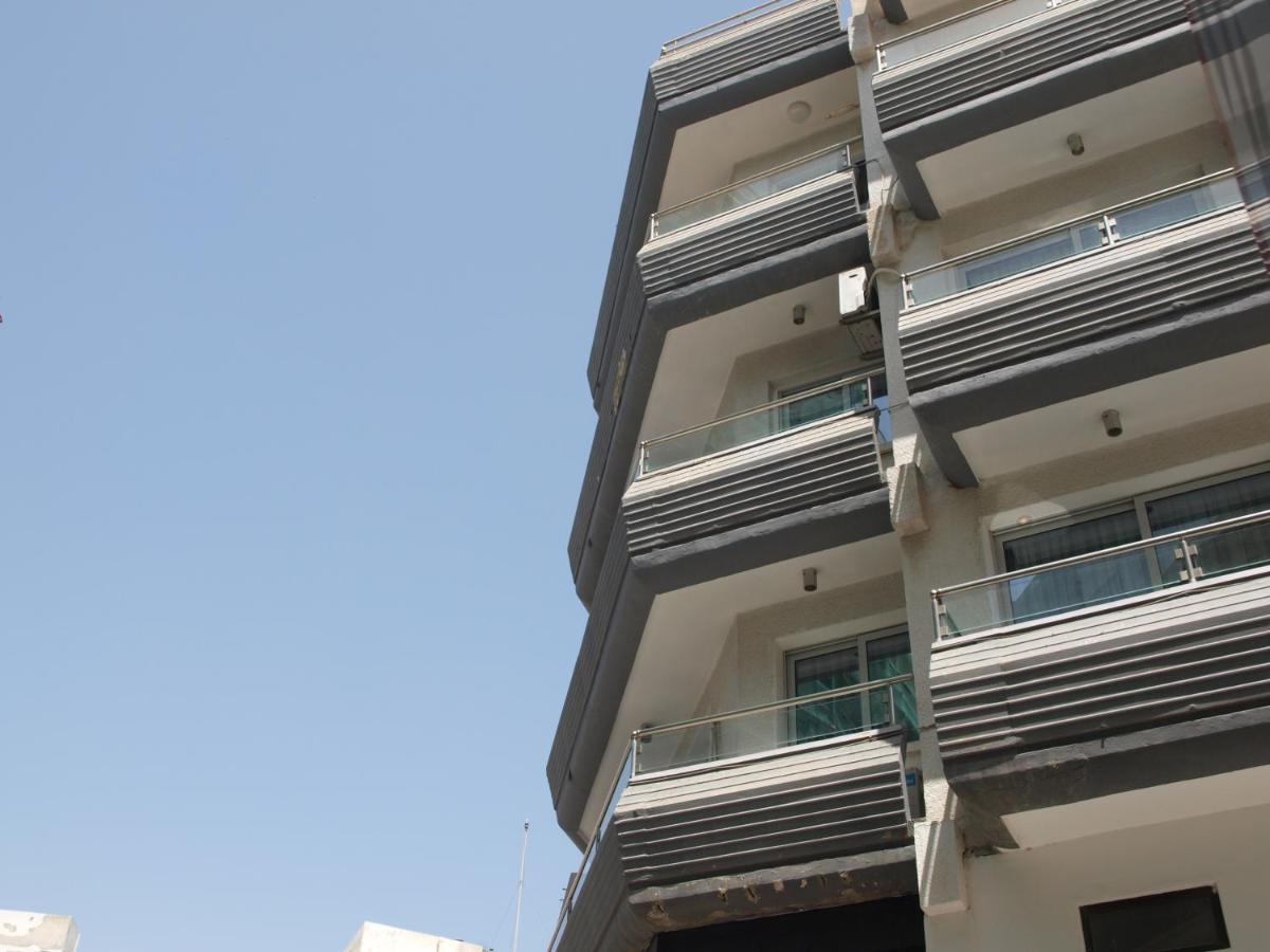 Attic City Apartments Larnaca Ngoại thất bức ảnh